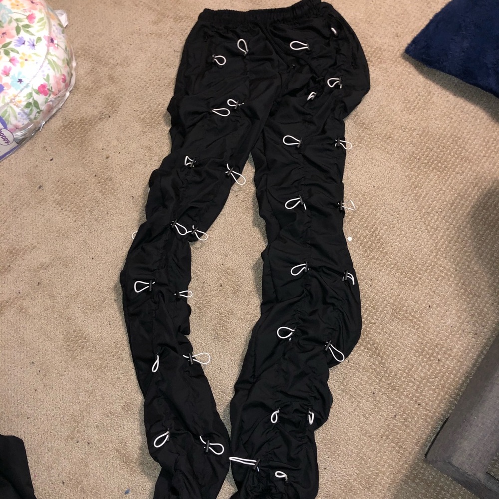 Bungee cord pants